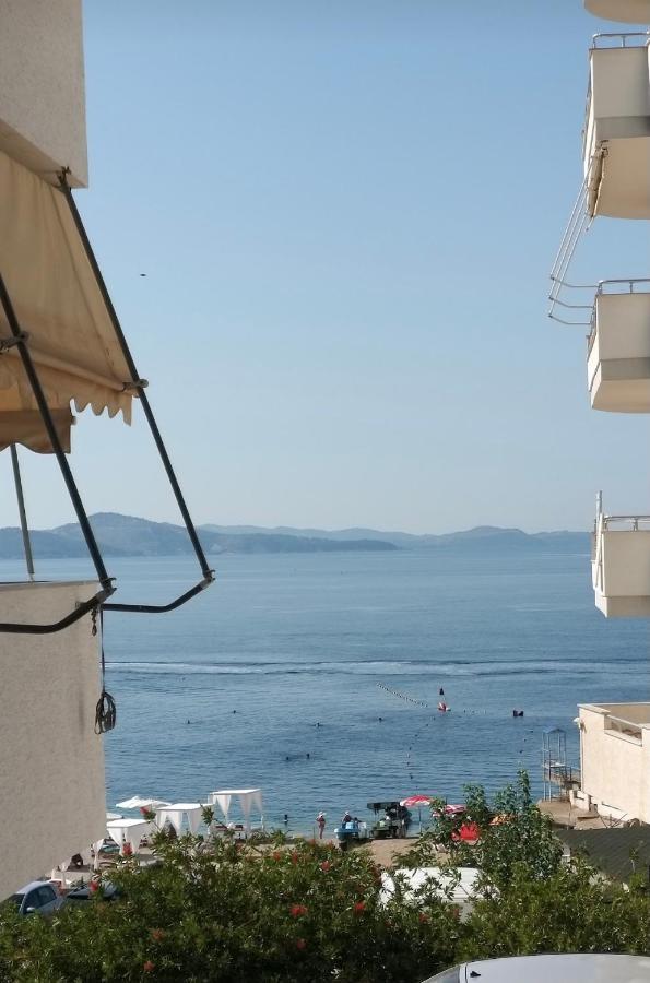 Rock Apartments Sarande Exterior photo